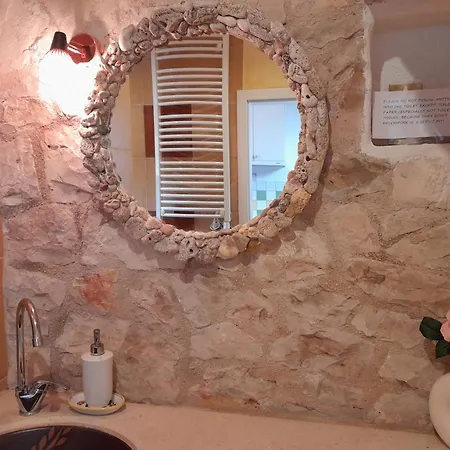 Moja Posebna Kuca Na Osami Kraj Mora Vis