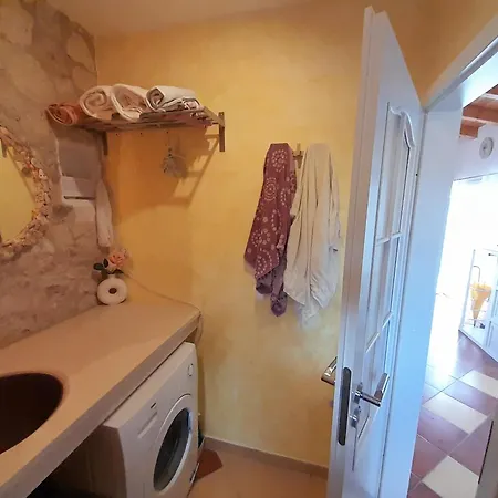Moja Posebna Kuca Na Osami Kraj Mora Vis
